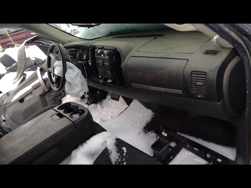 https://f005.backblazeb2.com/file/img-partshotlines-com/Inventory/EX379/Vehicle/28977_10.jpg