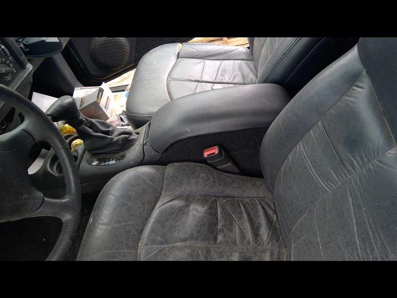 https://f005.backblazeb2.com/file/img-partshotlines-com/Inventory/EX379/Vehicle/29408_09.jpg