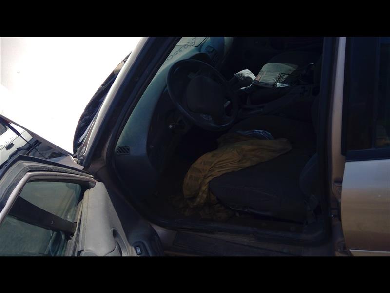 https://f005.backblazeb2.com/file/img-partshotlines-com/Inventory/EX379/Vehicle/29481_09.jpg