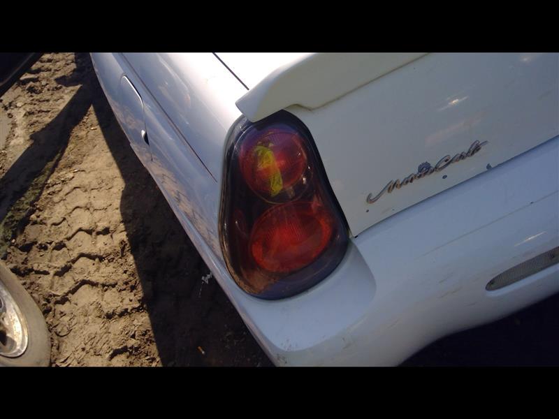 https://f005.backblazeb2.com/file/img-partshotlines-com/Inventory/EX379/Vehicle/29842_04.jpg