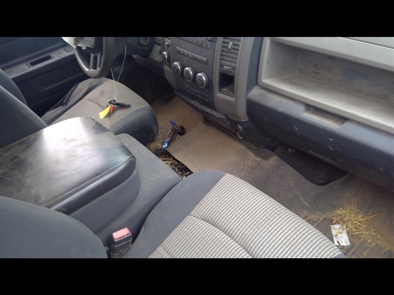 https://f005.backblazeb2.com/file/img-partshotlines-com/Inventory/EX379/Vehicle/30049_08.jpg