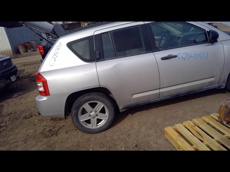 https://f005.backblazeb2.com/file/img-partshotlines-com/Inventory/EX379/Vehicle/30600_01.jpg