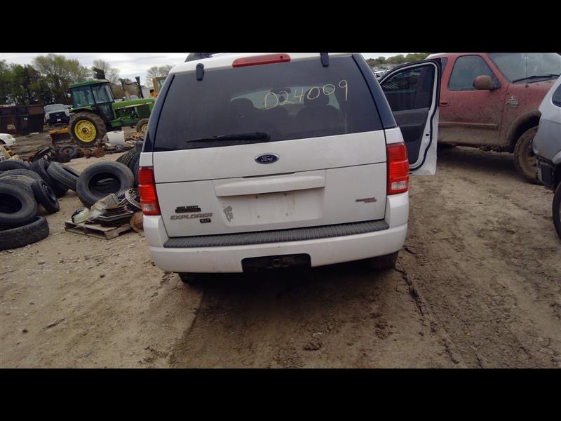 https://f005.backblazeb2.com/file/img-partshotlines-com/Inventory/EX379/Vehicle/30788_01.jpg