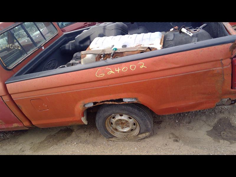 https://f005.backblazeb2.com/file/img-partshotlines-com/Inventory/EX379/Vehicle/31082_09.jpg