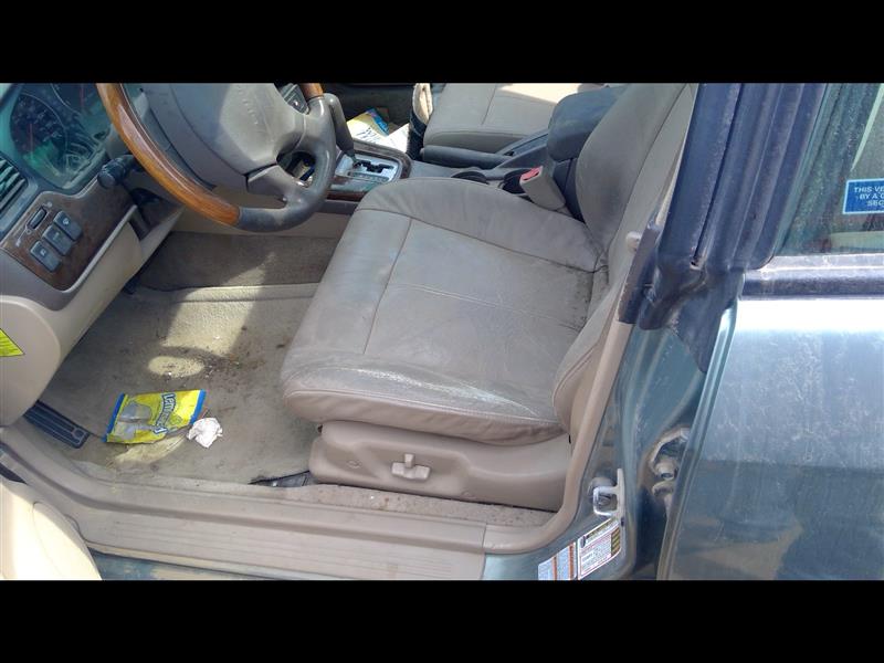 https://f005.backblazeb2.com/file/img-partshotlines-com/Inventory/EX379/Vehicle/31093_10.jpg