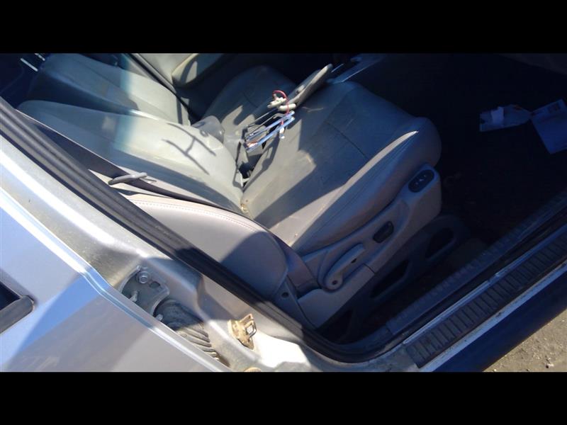 https://f005.backblazeb2.com/file/img-partshotlines-com/Inventory/EX379/Vehicle/31223_05.jpg