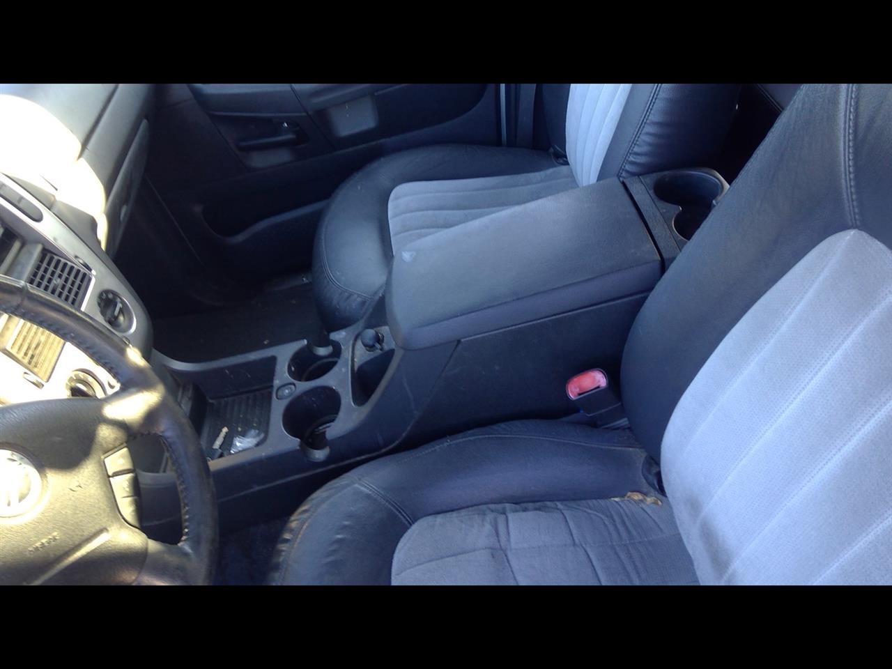 https://f005.backblazeb2.com/file/img-partshotlines-com/Inventory/EX379/Vehicle/31595_08.jpg