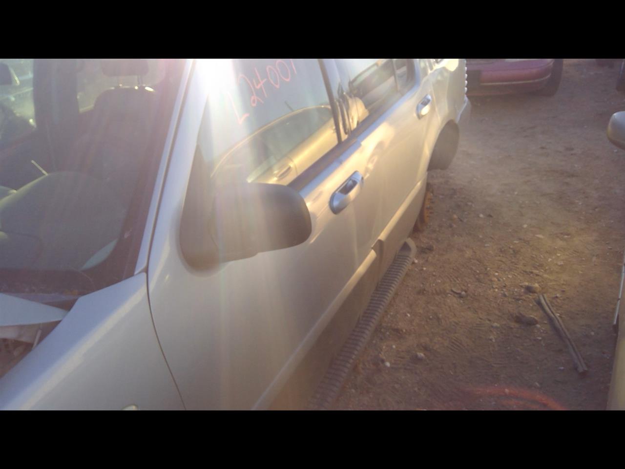 https://f005.backblazeb2.com/file/img-partshotlines-com/Inventory/EX379/Vehicle/31595_10.jpg