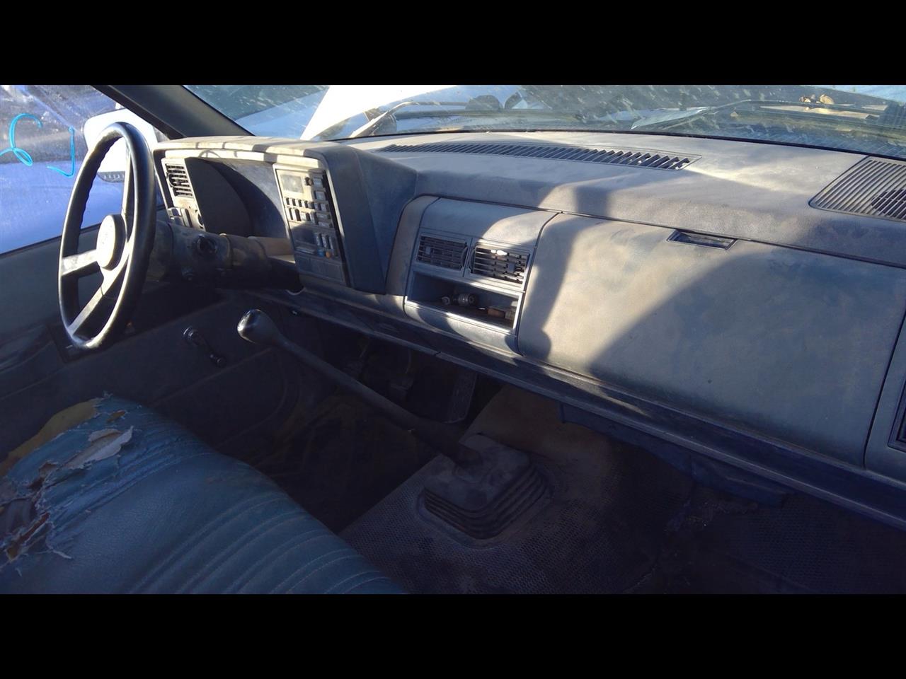 https://f005.backblazeb2.com/file/img-partshotlines-com/Inventory/EX379/Vehicle/31669_04.jpg