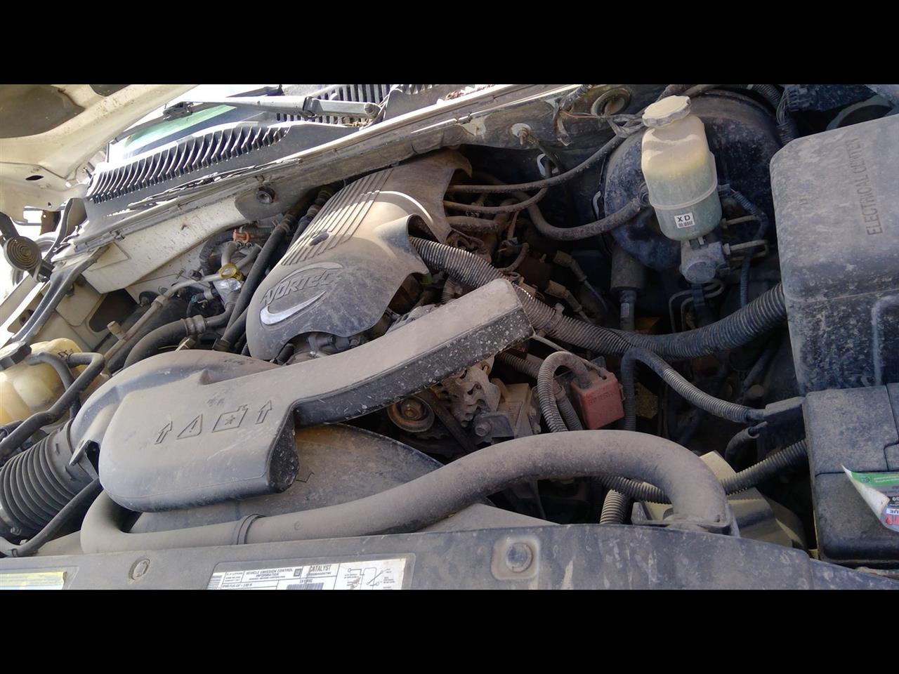 https://f005.backblazeb2.com/file/img-partshotlines-com/Inventory/EX379/Vehicle/31930_11.jpg