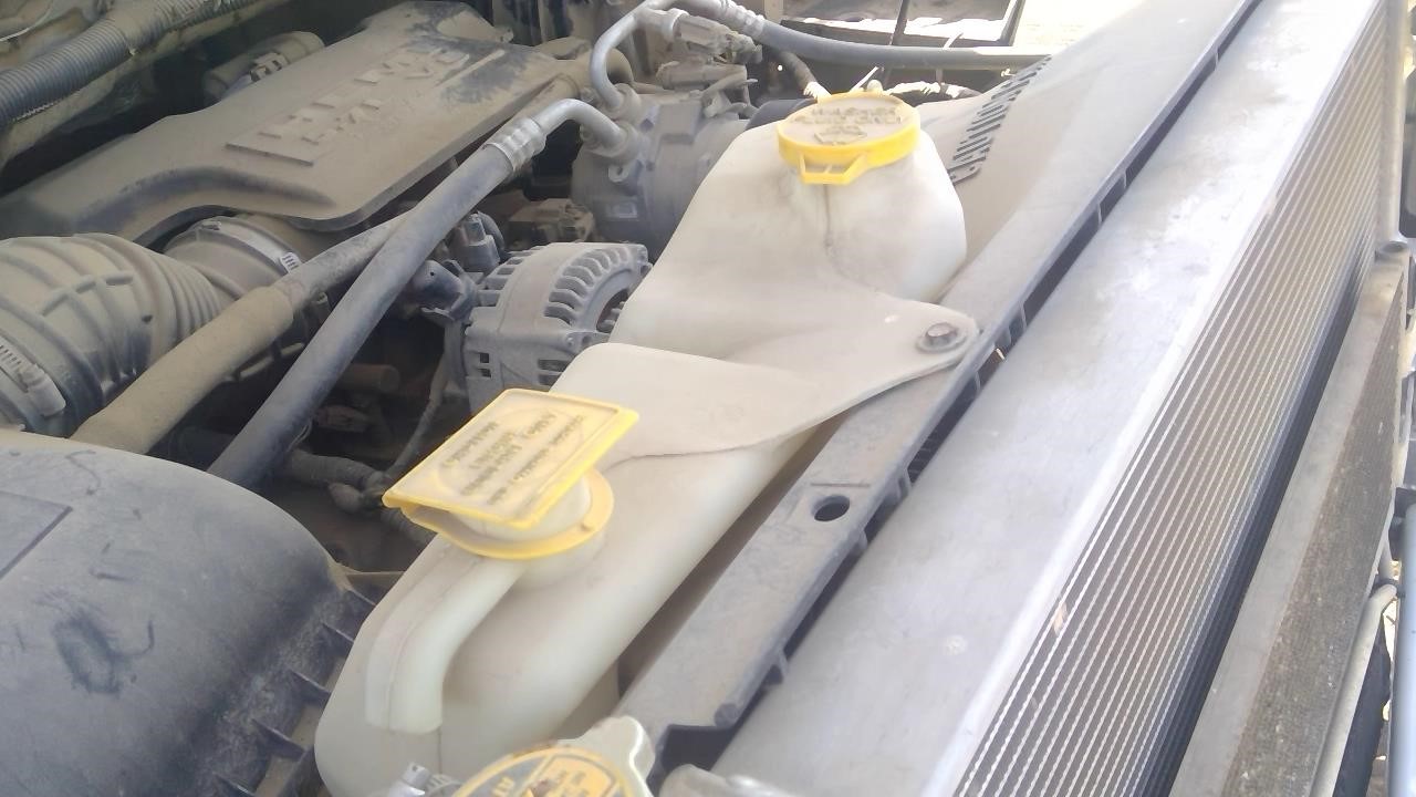 https://f005.backblazeb2.com/file/img-partshotlines-com/Inventory/EX379/Vehicle/33140_03.jpg