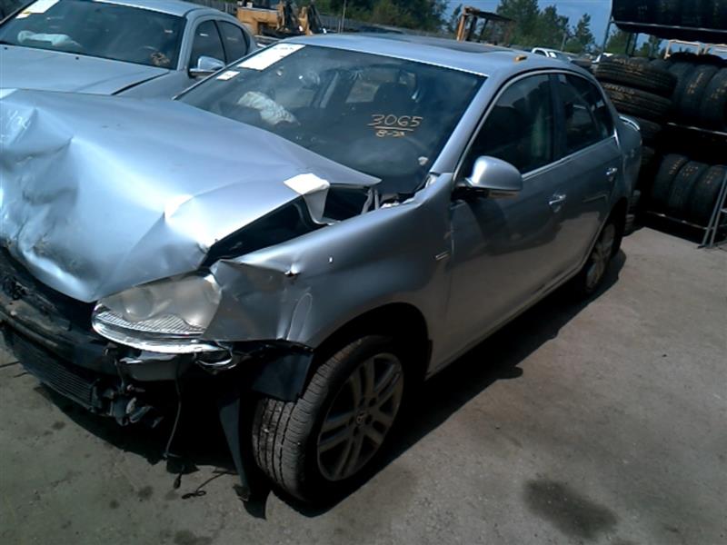 https://f005.backblazeb2.com/file/img-partshotlines-com/Inventory/EX396/Vehicle/10857_01.jpg