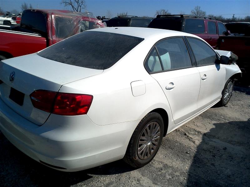 https://f005.backblazeb2.com/file/img-partshotlines-com/Inventory/EX396/Vehicle/11672_03.jpg
