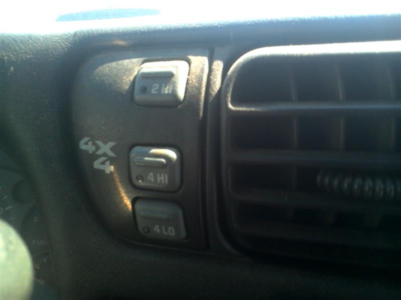 https://f005.backblazeb2.com/file/img-partshotlines-com/Inventory/EX396/Vehicle/12215_04.jpg