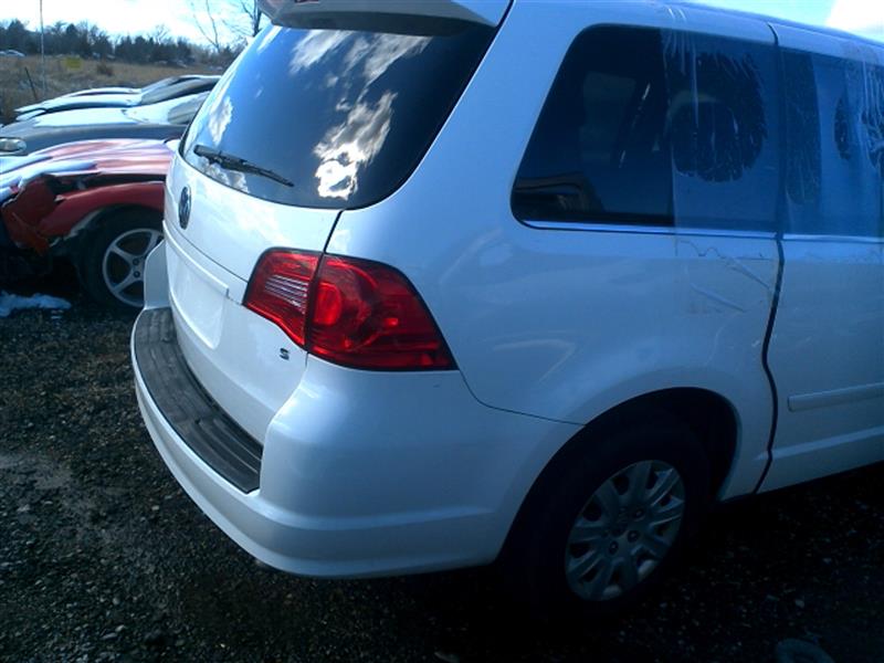 https://f005.backblazeb2.com/file/img-partshotlines-com/Inventory/EX396/Vehicle/12467_03.jpg