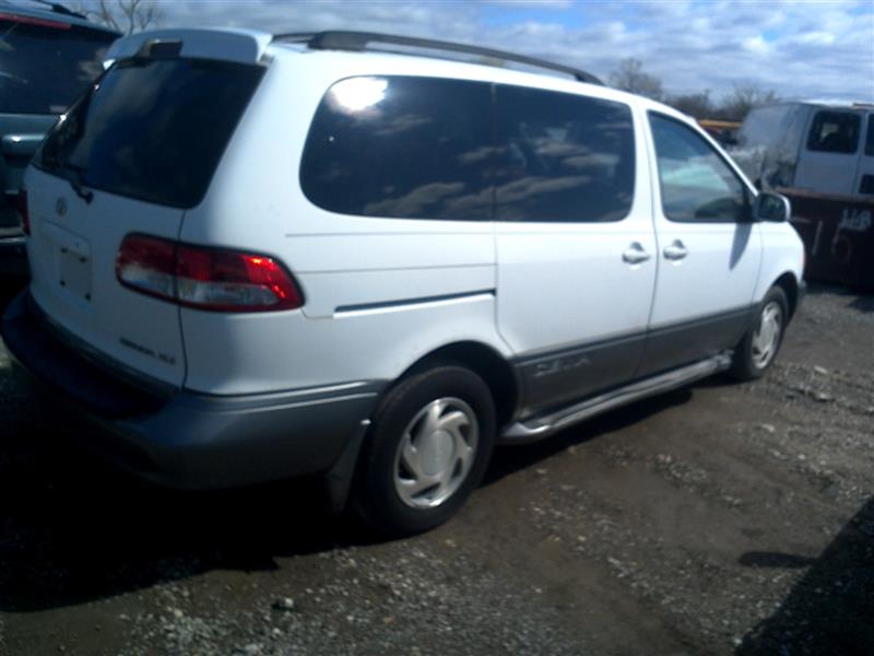 https://f005.backblazeb2.com/file/img-partshotlines-com/Inventory/EX396/Vehicle/12502_09.jpg