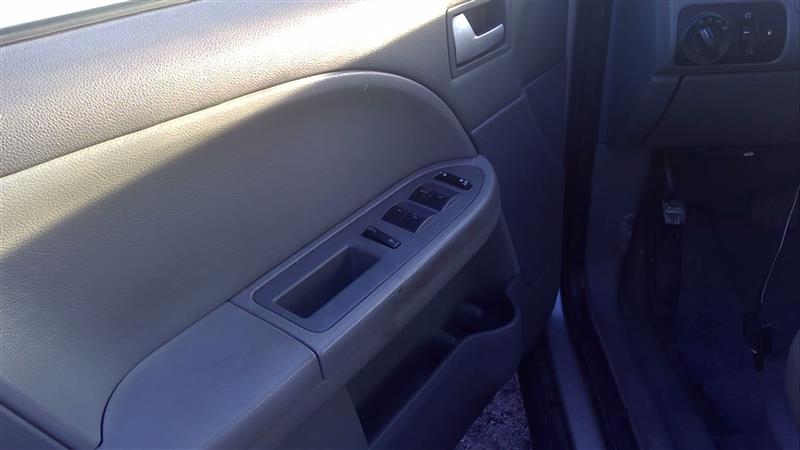 https://f005.backblazeb2.com/file/img-partshotlines-com/Inventory/EX396/Vehicle/13004_08.jpg