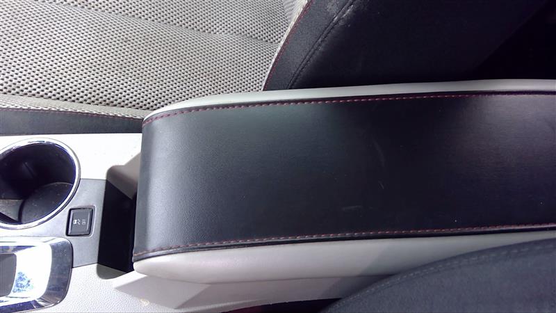 https://f005.backblazeb2.com/file/img-partshotlines-com/Inventory/EX396/Vehicle/13366_13.jpg