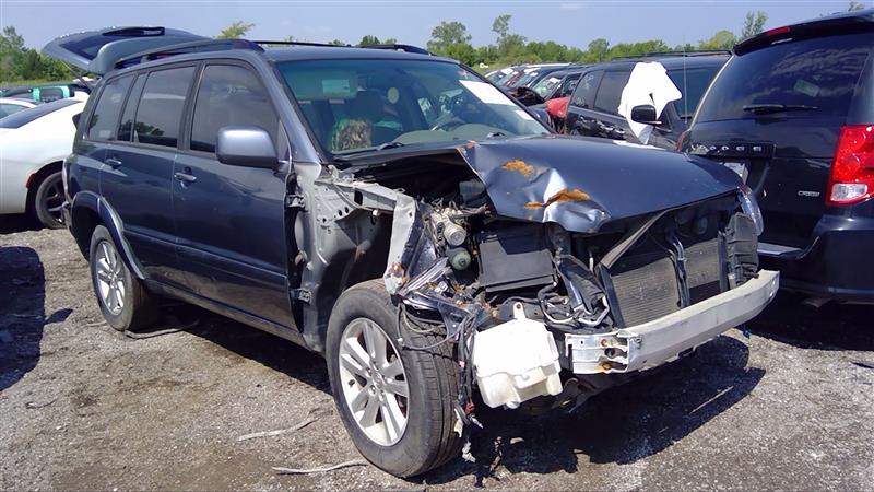 https://f005.backblazeb2.com/file/img-partshotlines-com/Inventory/EX396/Vehicle/13455_02.jpg