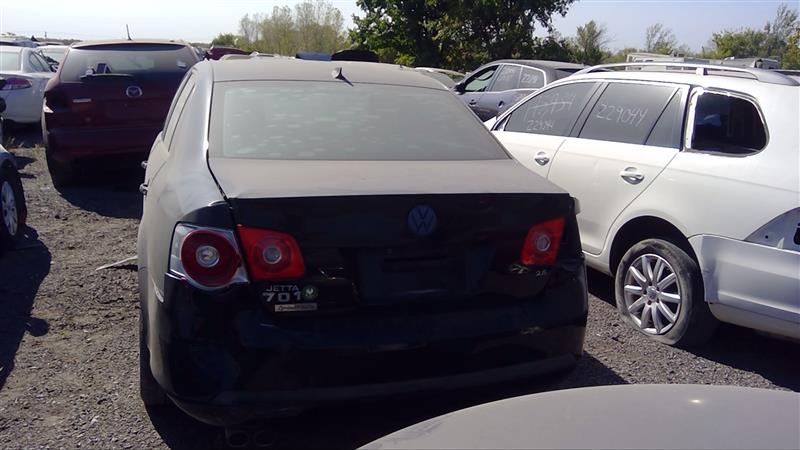 https://f005.backblazeb2.com/file/img-partshotlines-com/Inventory/EX396/Vehicle/13906_10.jpg