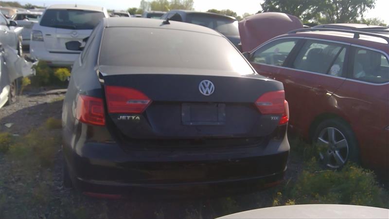 https://f005.backblazeb2.com/file/img-partshotlines-com/Inventory/EX396/Vehicle/13910_11.jpg