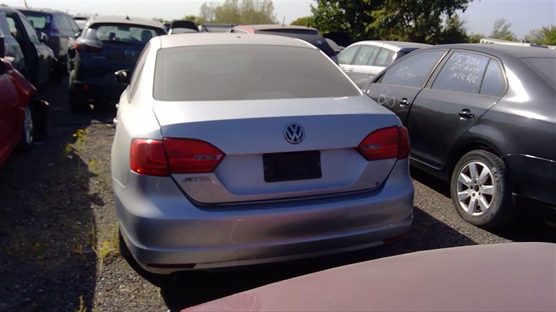 https://f005.backblazeb2.com/file/img-partshotlines-com/Inventory/EX396/Vehicle/13911_10.jpg