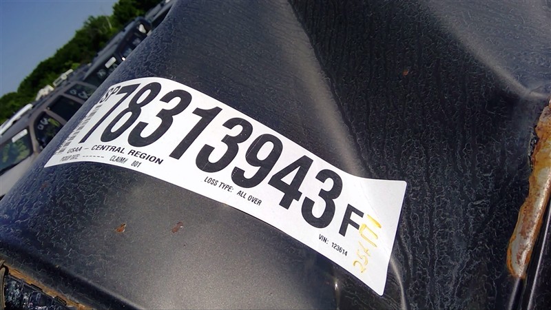 https://f005.backblazeb2.com/file/img-partshotlines-com/Inventory/EX396/Vehicle/14223_10.jpg
