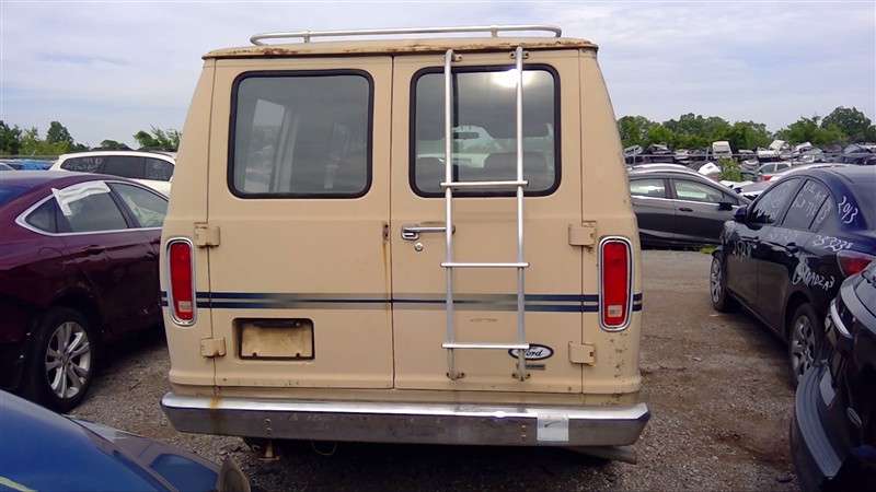 https://f005.backblazeb2.com/file/img-partshotlines-com/Inventory/EX396/Vehicle/14258_09.jpg