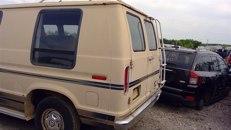 https://f005.backblazeb2.com/file/img-partshotlines-com/Inventory/EX396/Vehicle/14258_11.jpg