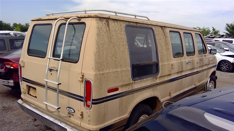 https://f005.backblazeb2.com/file/img-partshotlines-com/Inventory/EX396/Vehicle/14258_13.jpg