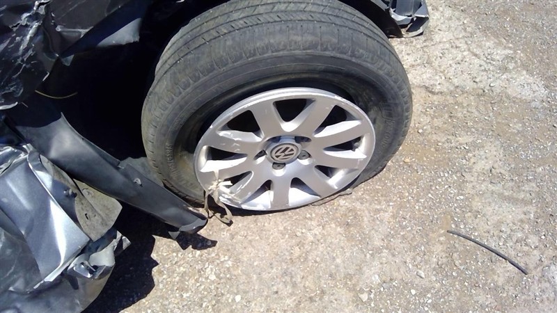 https://f005.backblazeb2.com/file/img-partshotlines-com/Inventory/EX396/Vehicle/14666_10.jpg