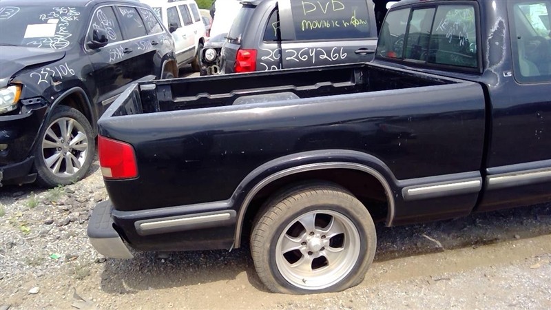 https://f005.backblazeb2.com/file/img-partshotlines-com/Inventory/EX396/Vehicle/14763_11.jpg