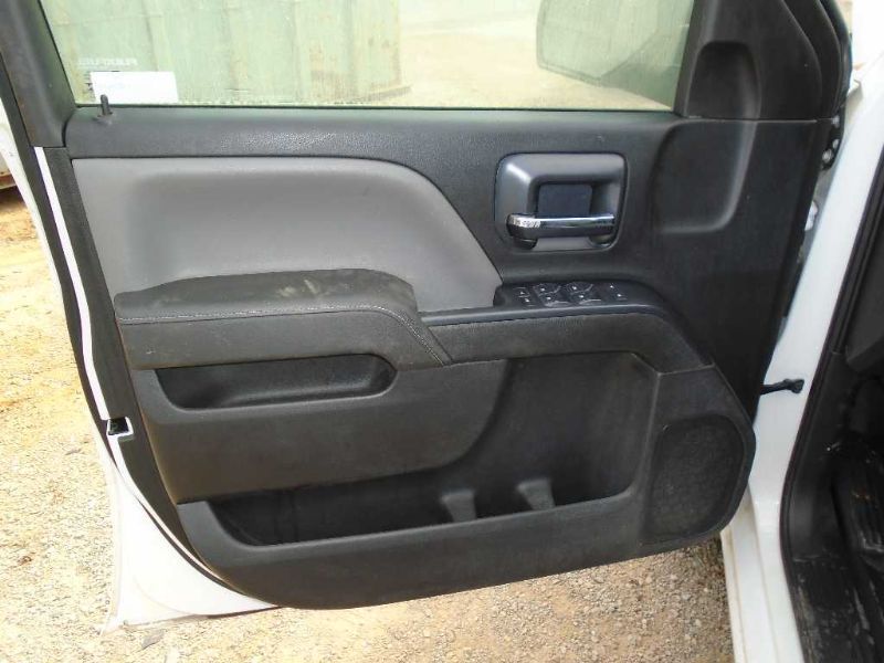 Vehicle/10682_11.jpg