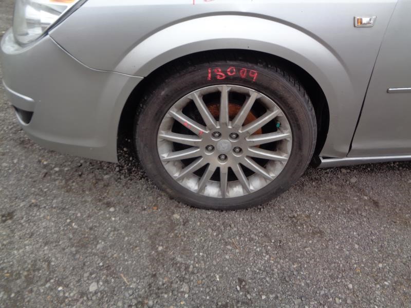 Vehicle/11672_09.jpg
