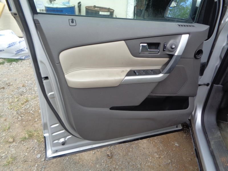 Vehicle/12097_11.jpg