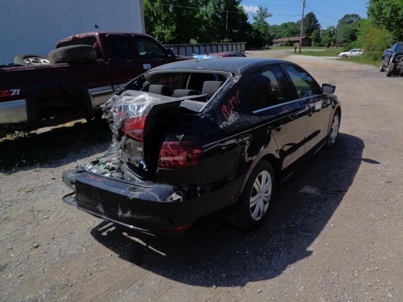 Vehicle/12585_06.jpg