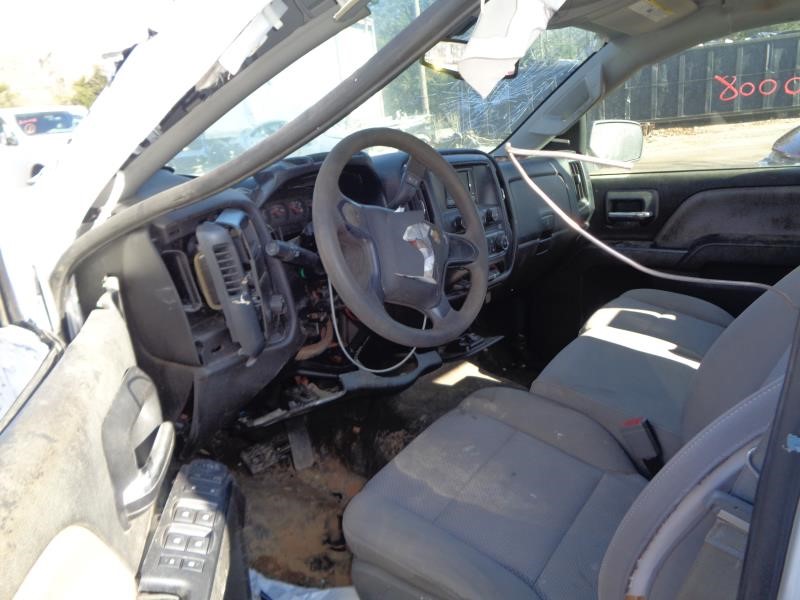 Vehicle/12943_08.jpg