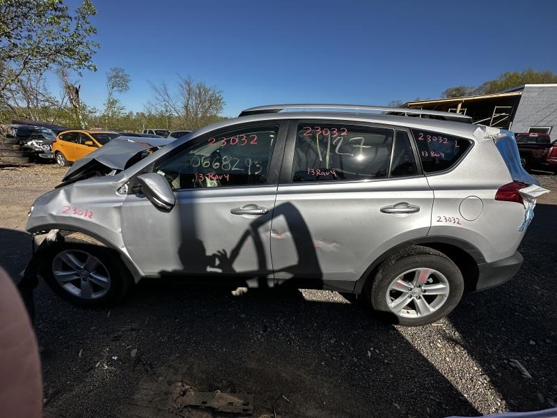 Vehicle/14589_03.jpg