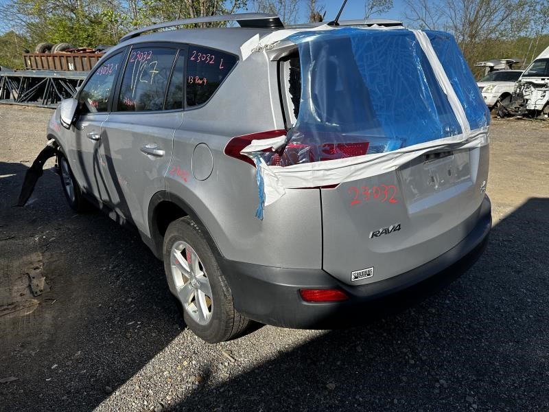 Vehicle/14589_04.jpg