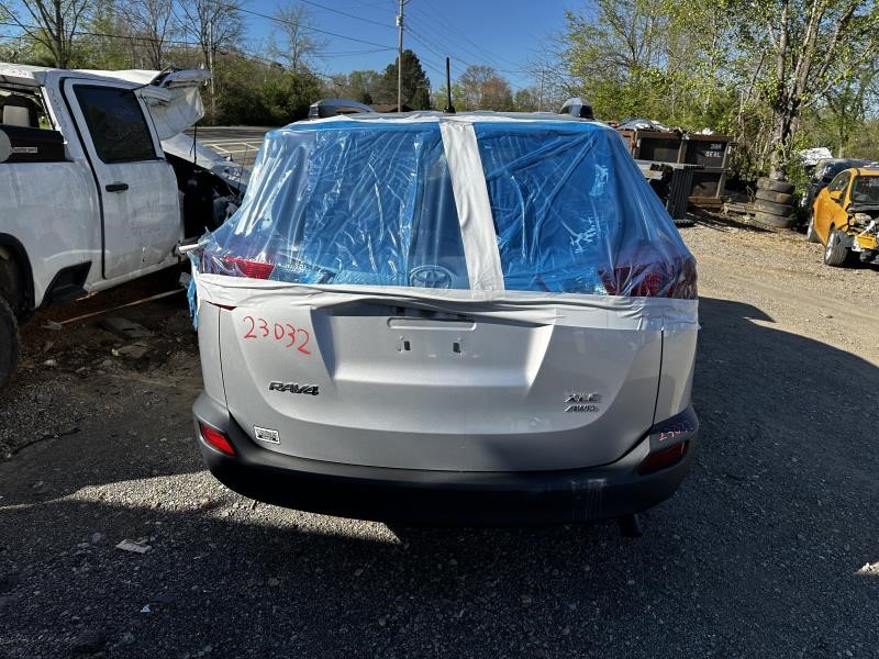 Vehicle/14589_05.jpg