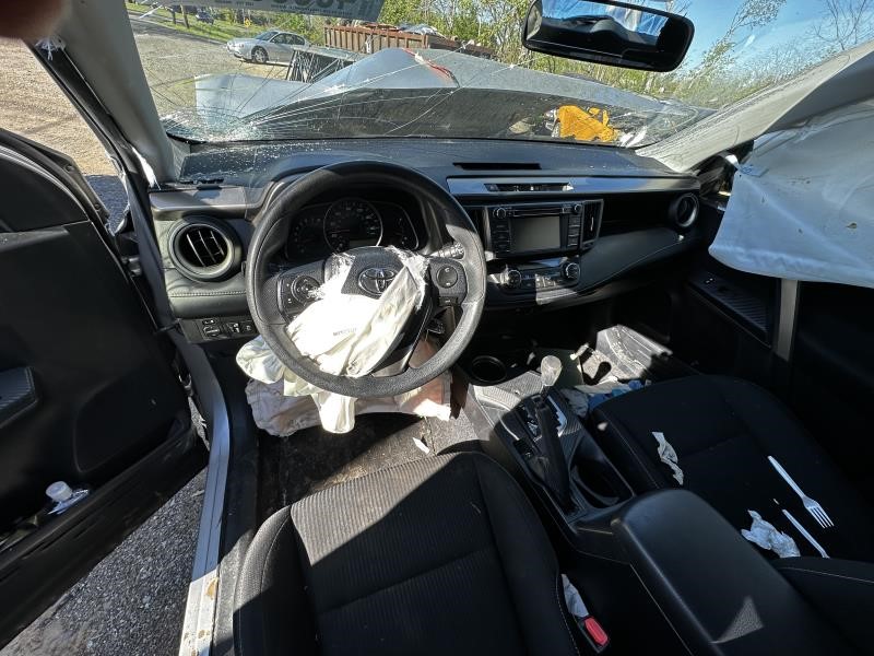 Vehicle/14589_12.jpg