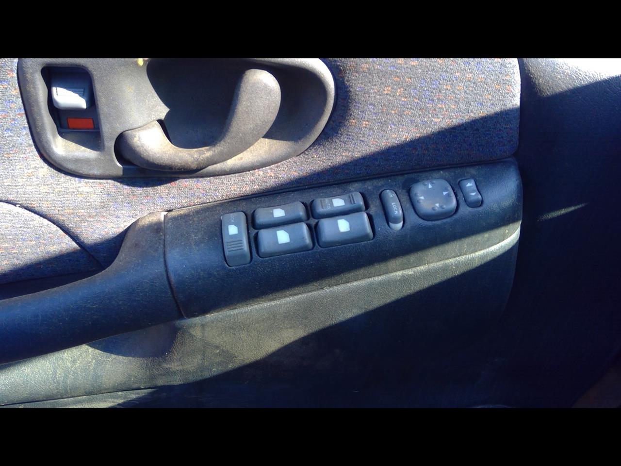 https://f005.backblazeb2.com/file/img-partshotlines-com/Inventory/EX40/Vehicle/15977_03.jpg