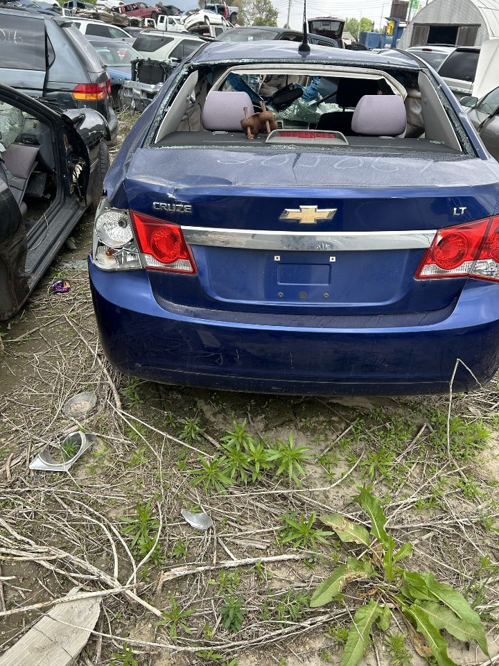 https://f005.backblazeb2.com/file/img-partshotlines-com/Inventory/EX423/Vehicle/11137_08.jpg