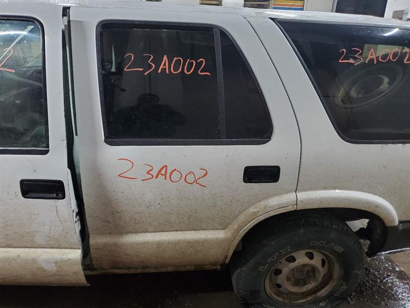 https://f005.backblazeb2.com/file/img-partshotlines-com/Inventory/EX423/Vehicle/13158_09.jpg