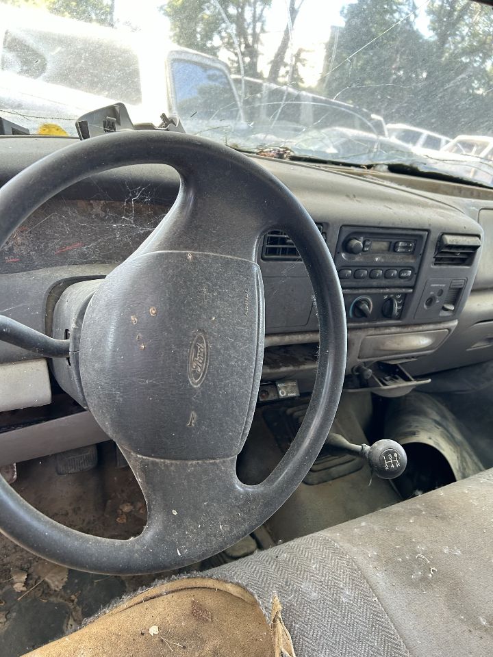https://f005.backblazeb2.com/file/img-partshotlines-com/Inventory/EX423/Vehicle/13813_06.jpg