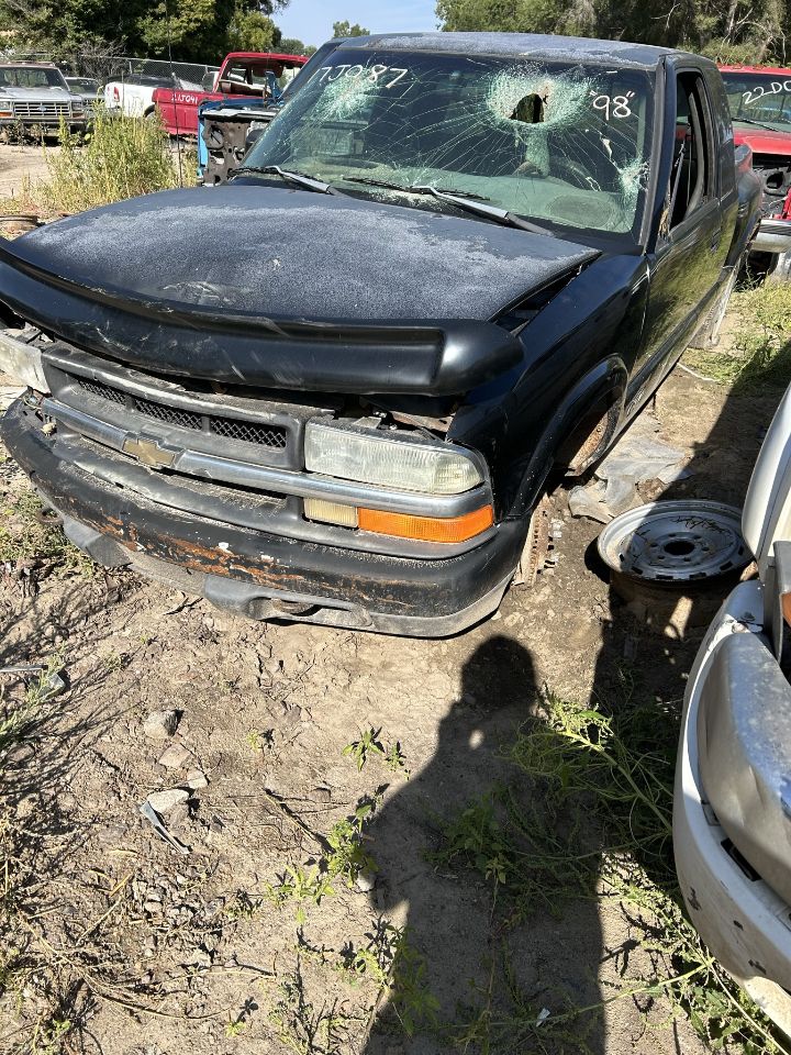 https://f005.backblazeb2.com/file/img-partshotlines-com/Inventory/EX423/Vehicle/13814_07.jpg