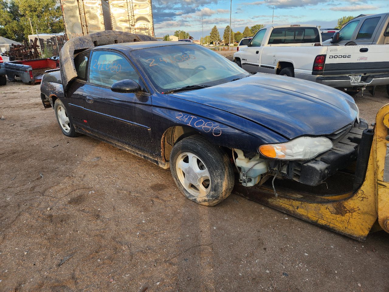 https://f005.backblazeb2.com/file/img-partshotlines-com/Inventory/EX423/Vehicle/14589_04.jpg