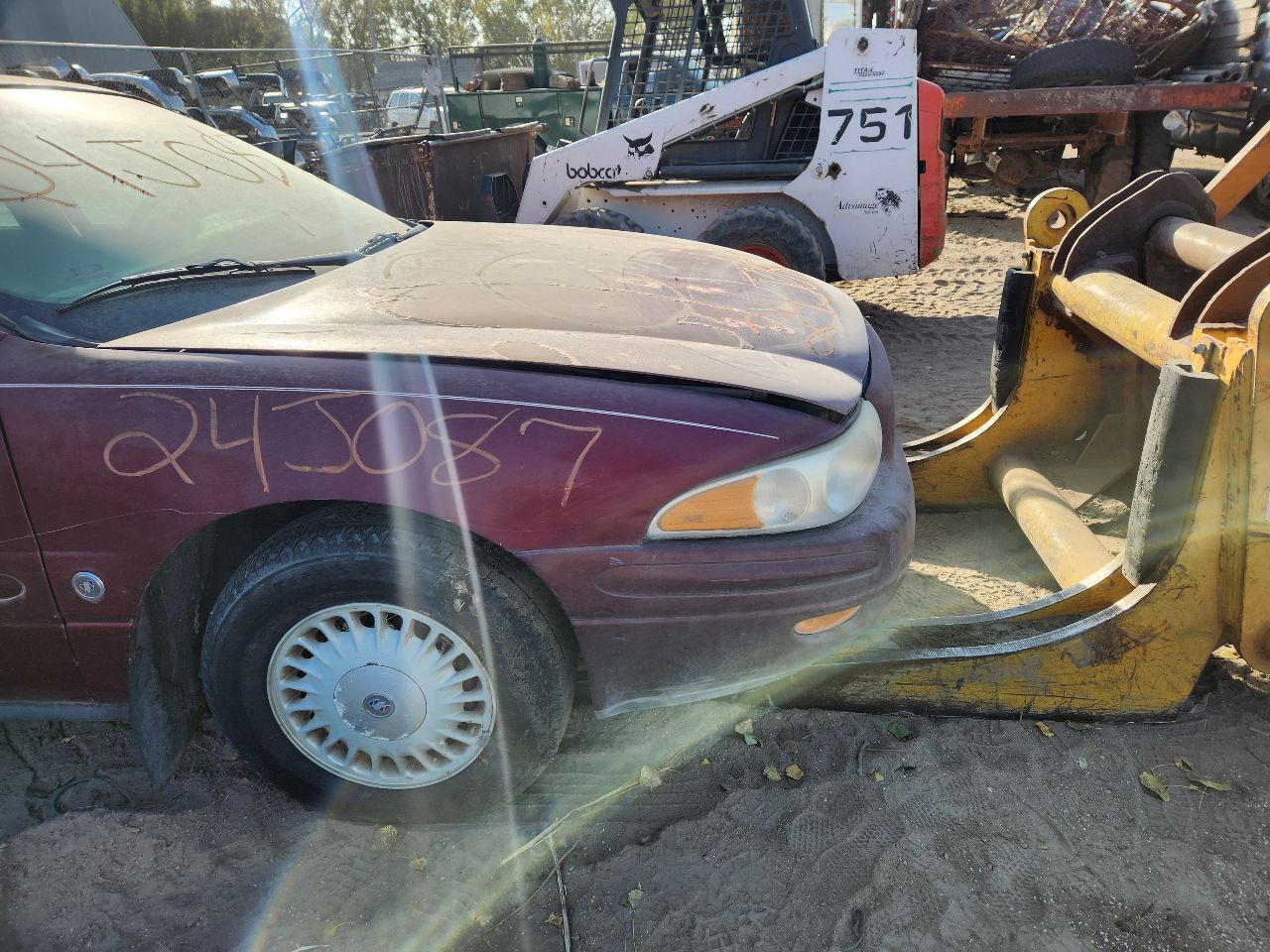 https://f005.backblazeb2.com/file/img-partshotlines-com/Inventory/EX423/Vehicle/14645_06.jpg