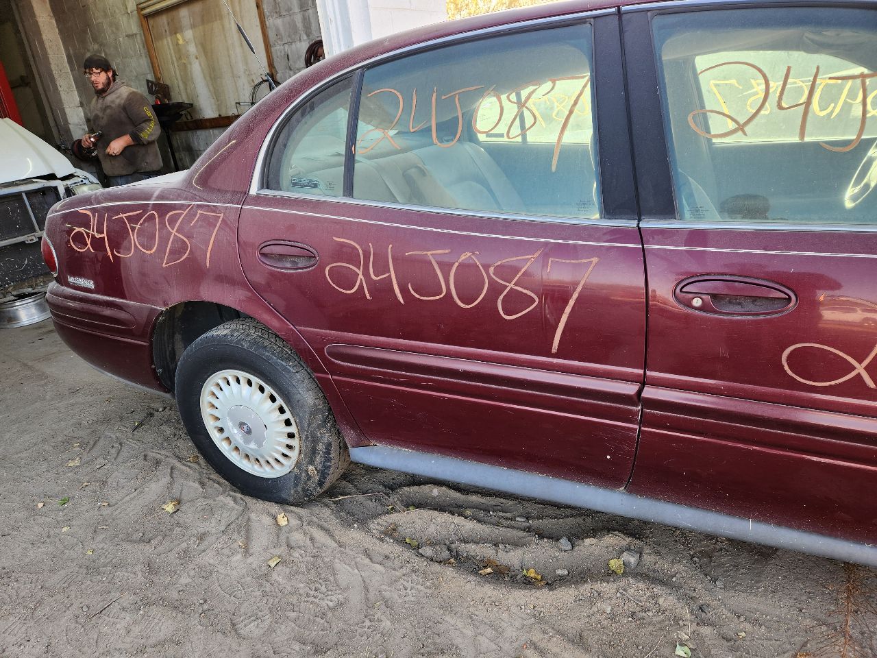 https://f005.backblazeb2.com/file/img-partshotlines-com/Inventory/EX423/Vehicle/14645_08.jpg
