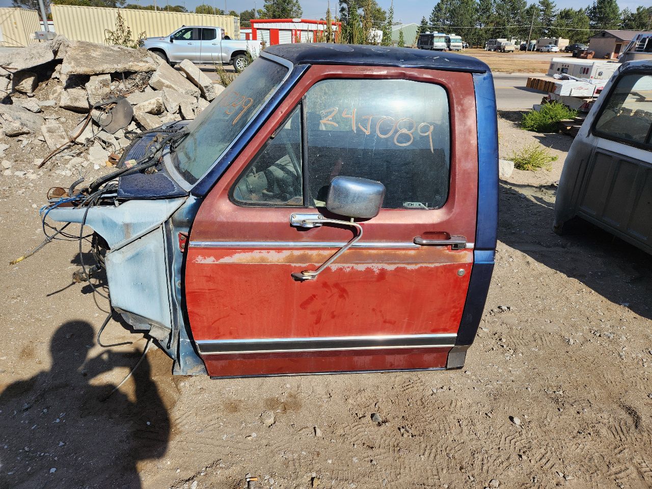 https://f005.backblazeb2.com/file/img-partshotlines-com/Inventory/EX423/Vehicle/14650_01.jpg